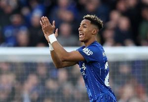 ewc-德天空：诺丁汉森林接近签下伊镇中场哈钦森，转会费3750万英镑